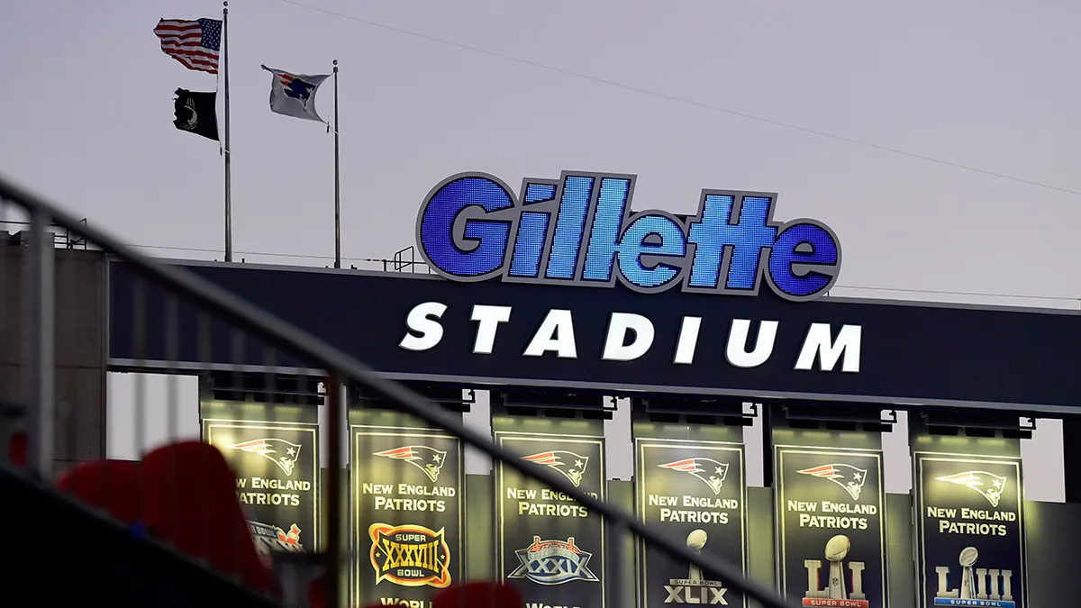 Black car service to Gillette Stadium for concerts and football games